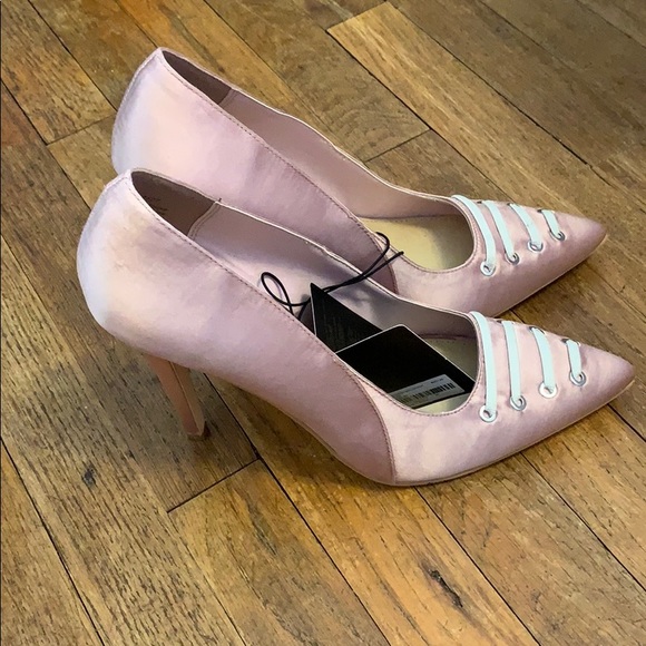 Forever 21 Shoes - Light Pink Satin Heels